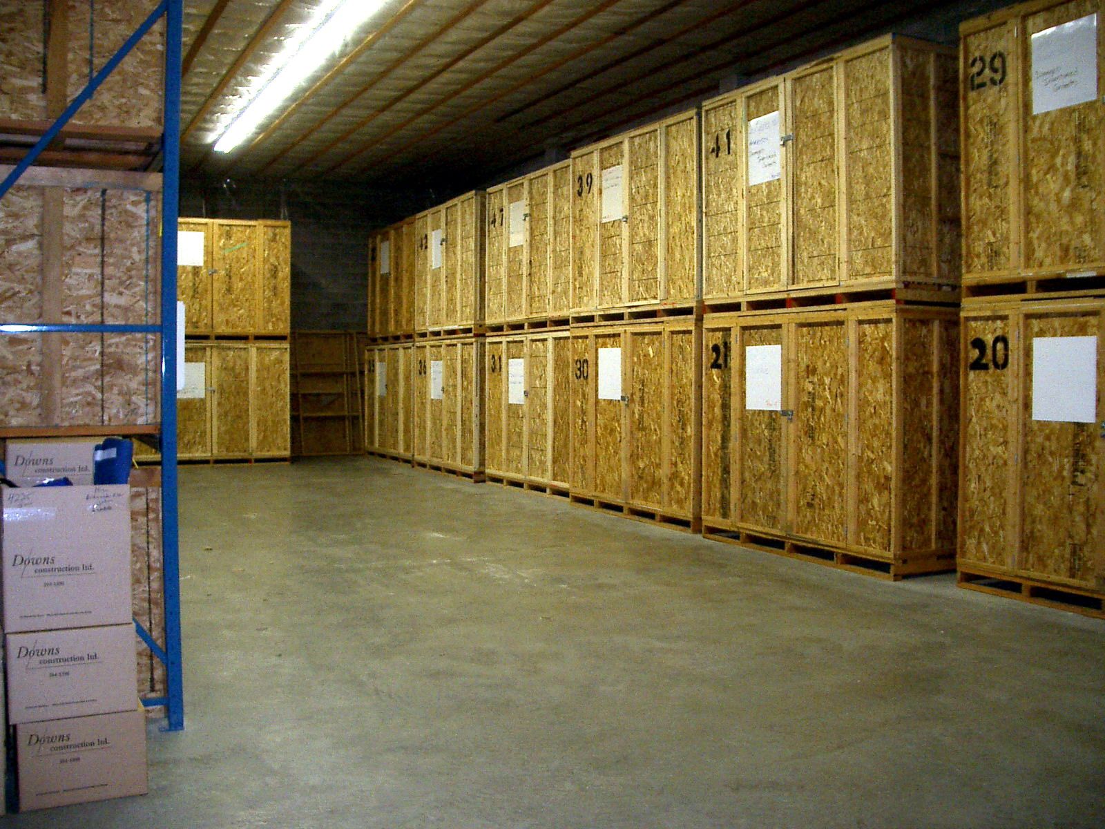 5 Benefits of Crates Over Containers